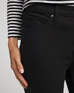 Cropped Girlfriend Kick Flare Jeans