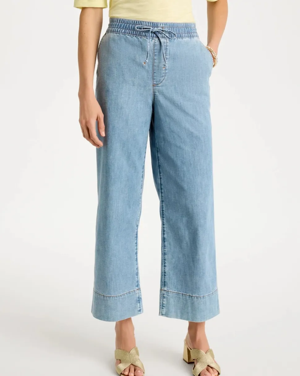 Lightweight Wide-Leg Crop Jeans