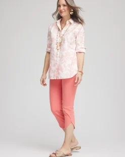 Pull-On Dolphin-Hemmed Capri Jeans