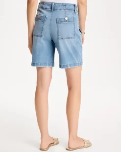 Pull-On Scallop Button Jean Shorts