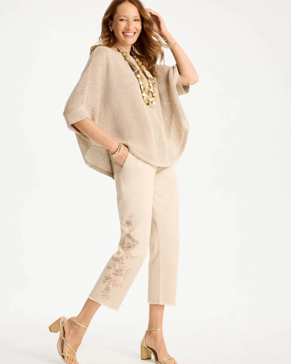 Relaxed Embroidered Fray Crop Pant