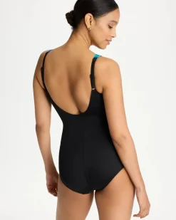Secret Garden Oceanus One Piece
