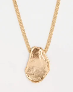 Short Pendant Necklace