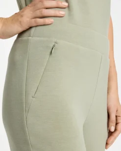Zenergy® Soft Crop Pants